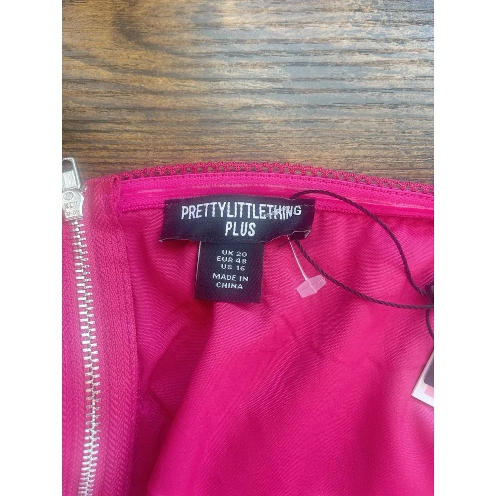 PrettyLittleThing Plus Hot Pink Lace Cup Detail Bandeau Corset Top NWT Size 16‎ - Picture 5 of 8